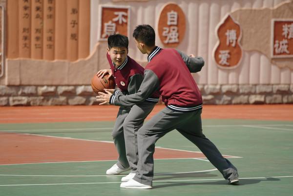 (18)篮球对抗 (18)篮球对抗